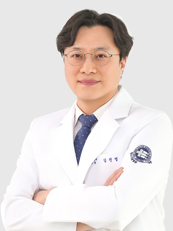김진영